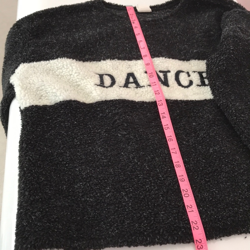 DANCE EMBROIDERED TOP - Picture 3 of 8